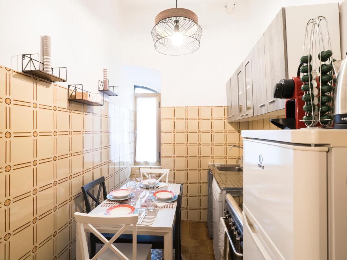 {2 Steps From The Colosseum} Free Wi-fi & Netflix Apartment